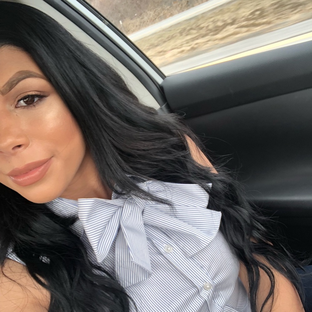 Meet your Posher, Nina